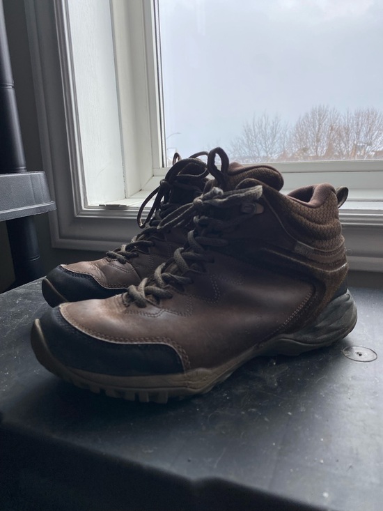 Merrell Women’s Siren Traveller q2 Mid Waterproof Hiking Boot - Picture 2 of 7